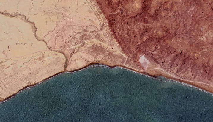 Article card heading image